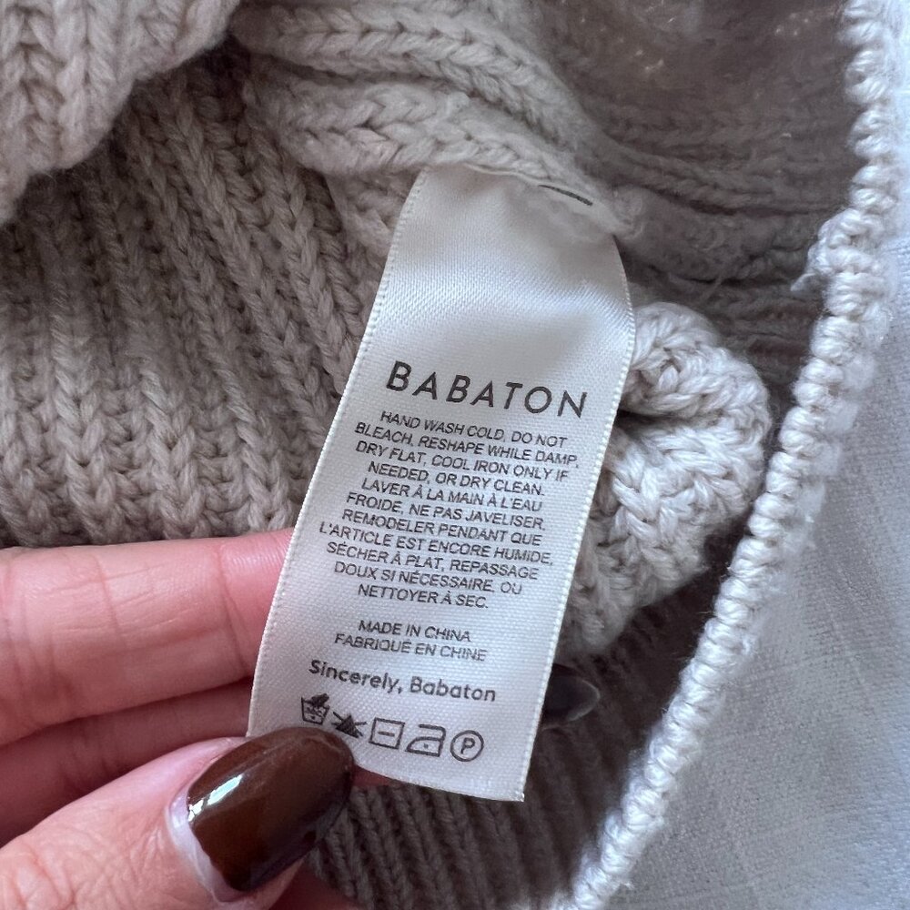 Aritzia Babaton V-Neck Roger Sweater - Picture 10 of 12
